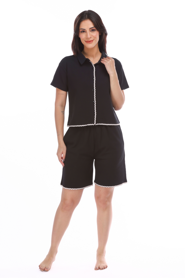 SHORTS SET